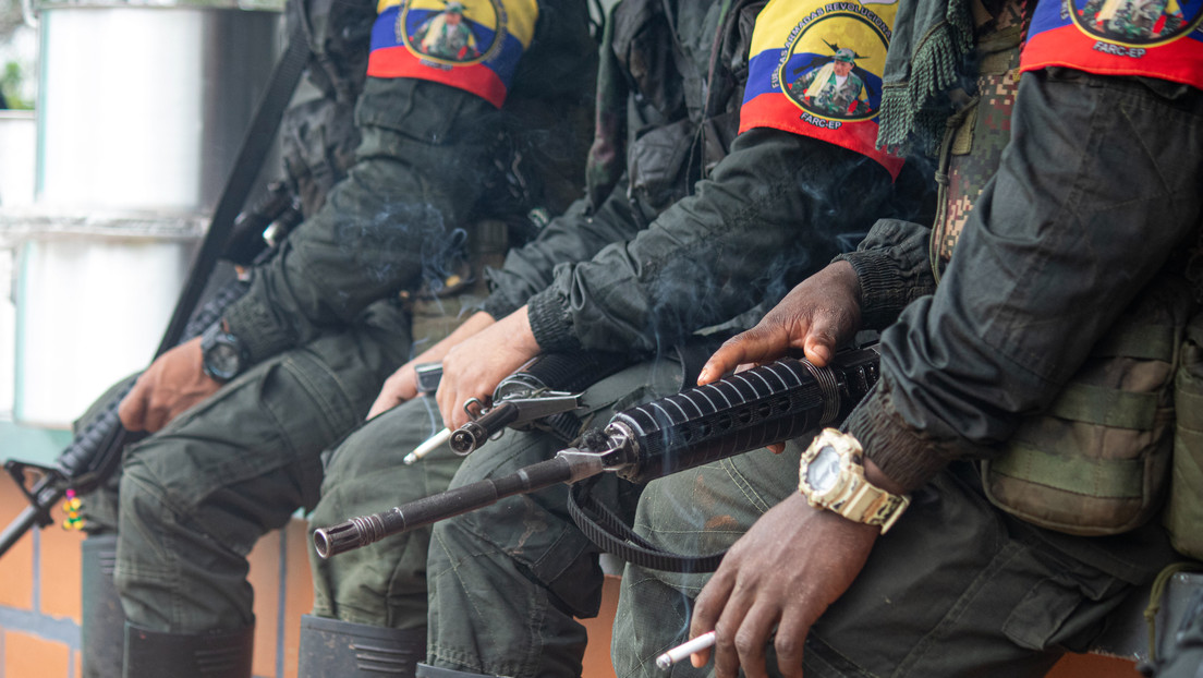 Disidencias de las FARC afirman que mesa de diálogo con el Gobierno está en un "peligroso letargo"