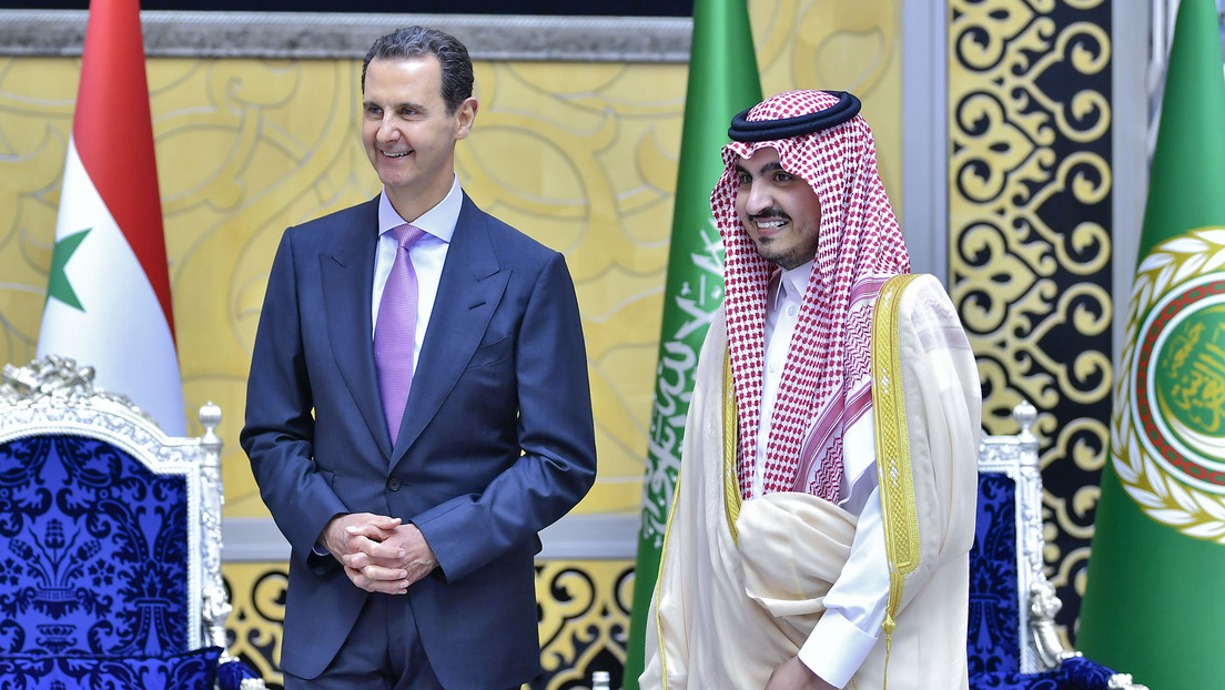 Assad llega a Arabia Saudita por primera vez desde que comenzó el conflicto en Siria en 2011