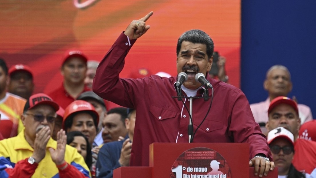 Maduro denuncia que la oposición venezolana usa dinero público para "financiar" sus primarias