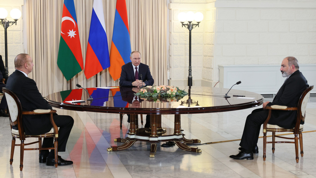 Armenia y Azerbaiyán reconocen mutuamente su integridad territorial
