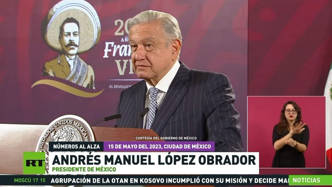 López Obrador cumple su promesa de alzar el salario a profesores en período de crecimiento económico