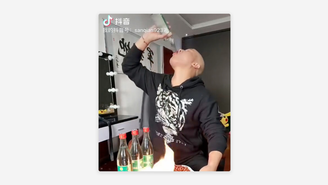 Un 'influencer' muere tras beber varias botellas de 'vodka chino' (FOTOS)