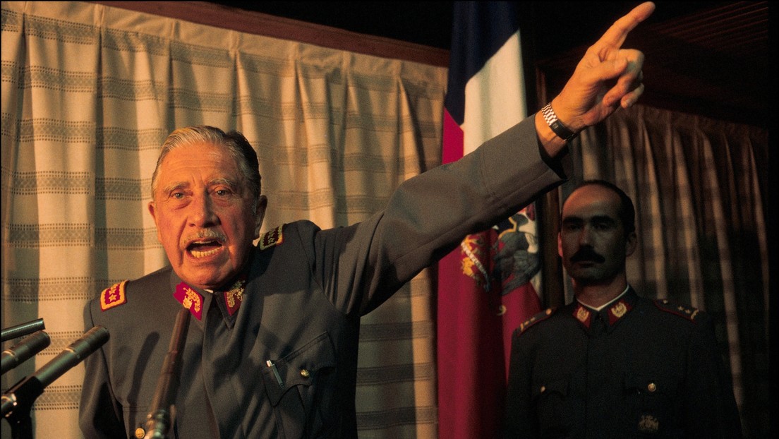 Un estudio advierte que la sombra de Pinochet "se levanta como un fantasma" en Chile