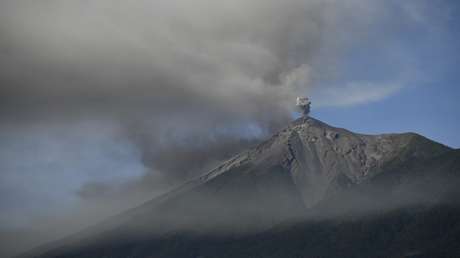 Guatemala en alerta por erupción del Volcán de Fuego (VIDEOS)