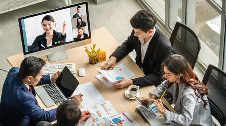 Microsoft: El empleado de oficina medio invierte dos días a la semana en comunicaciones y reuniones