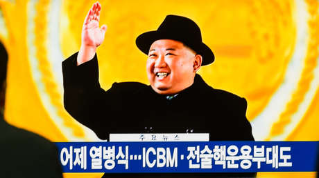 Kim Jong-un inspecciona el satélite de reconocimiento norcoreano y lanza una advertencia a EE.UU. y Corea del Sur