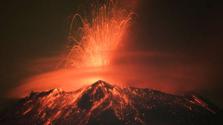 Clases suspendidas y bajo alerta: así enfrentan en México la intensa actividad del volcán Popocatéptl