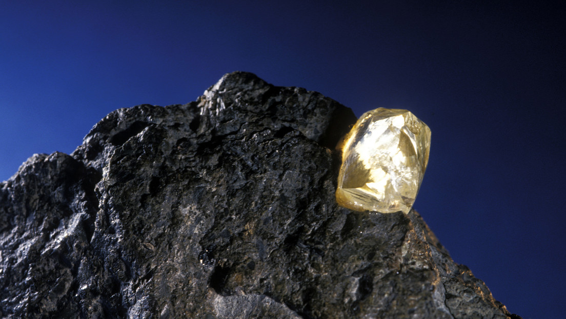 Descubren gigantescos "pilares de calor" que conducen los diamantes hacia la superficie de la Tierra