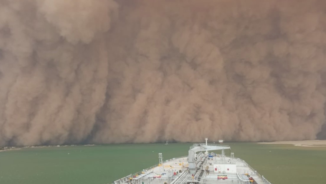 Una enorme tormenta de arena golpea Egipto e Israel (VIDEOS)