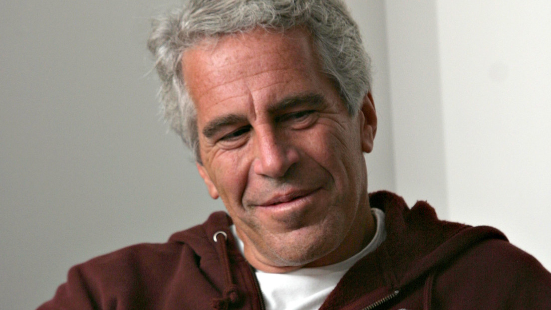 Epstein habría enviado una carta al pedófilo Larry Nassar antes de su muerte