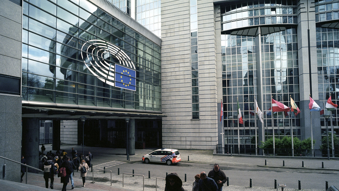 Politico: El Parlamento Europeo oculta que se hunde en denuncias de acoso y abuso de poder por parte de eurodiputados
