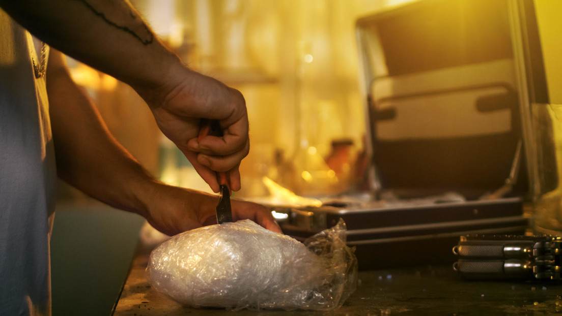 Allanan aeropuerto internacional de Bolivia por el envío de casi media tonelada de cocaína a España