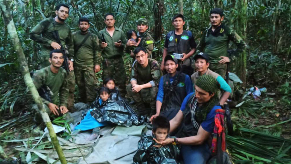 Momento en que hallan a los 4 niños perdidos en la selva colombiana durante 40 días (VIDEO)