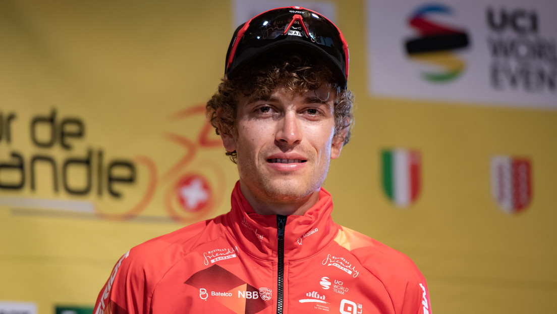 Muere el ciclista suizo Gino Mader tras sufrir una fatal caída en el Tour de Suiza
