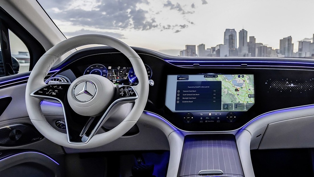 Mercedes-Benz integra ChatGPT en más de 900.000 coches en colaboración con Microsoft