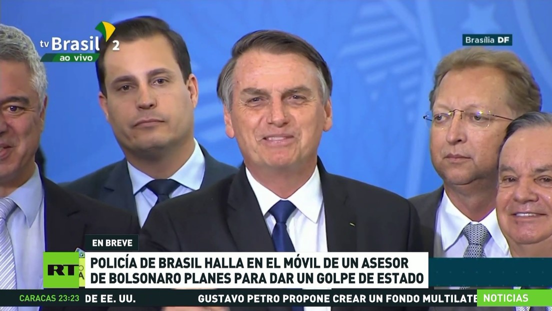 Policía de Brasil halla en el móvil de un asesor de Bolsonaro planes para dar un golpe de estado