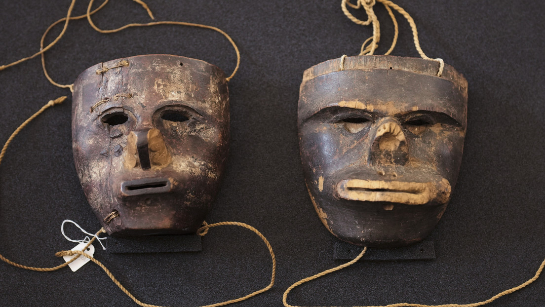 Alemania devuelve a Colombia dos máscaras de la comunidad indígena kogui