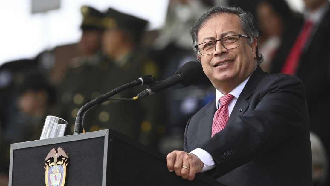 Petro critica el "hundimiento" de la reforma laboral en el Congreso de Colombia