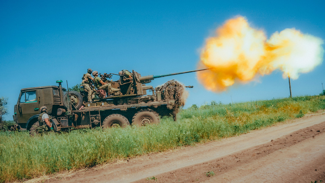 Zelenski admite que la contraofensiva ucraniana va "más lenta de lo deseado"