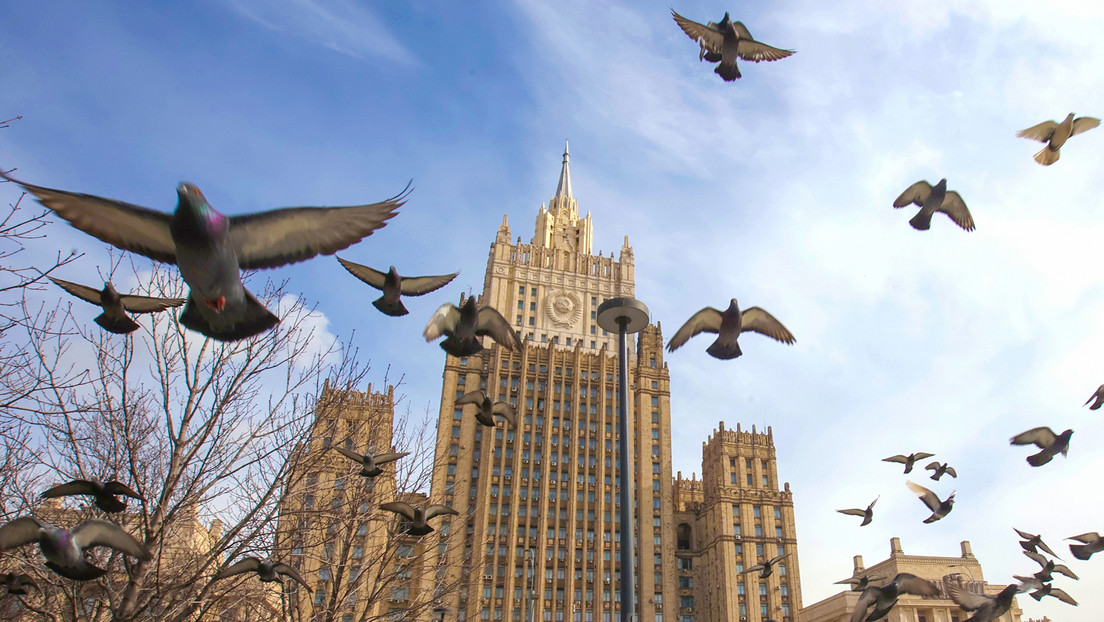 Moscú insta a Occidente a no imponer los intereses políticos por encima de los económicos