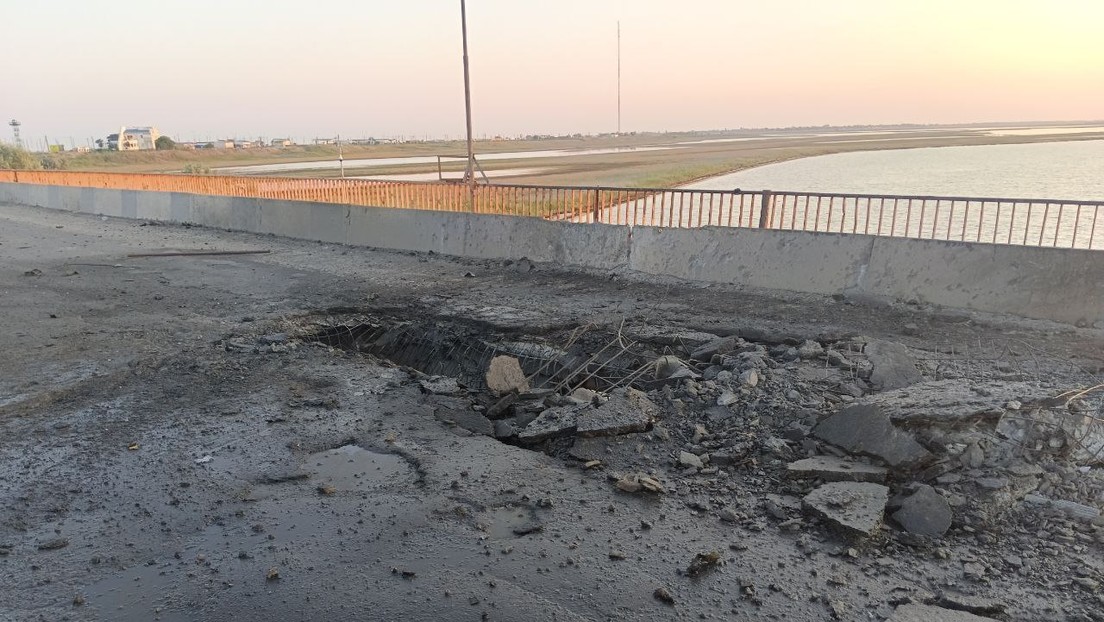 Ucrania ataca con misiles un puente que conecta la provincia de Jersón con Crimea (FOTOS)