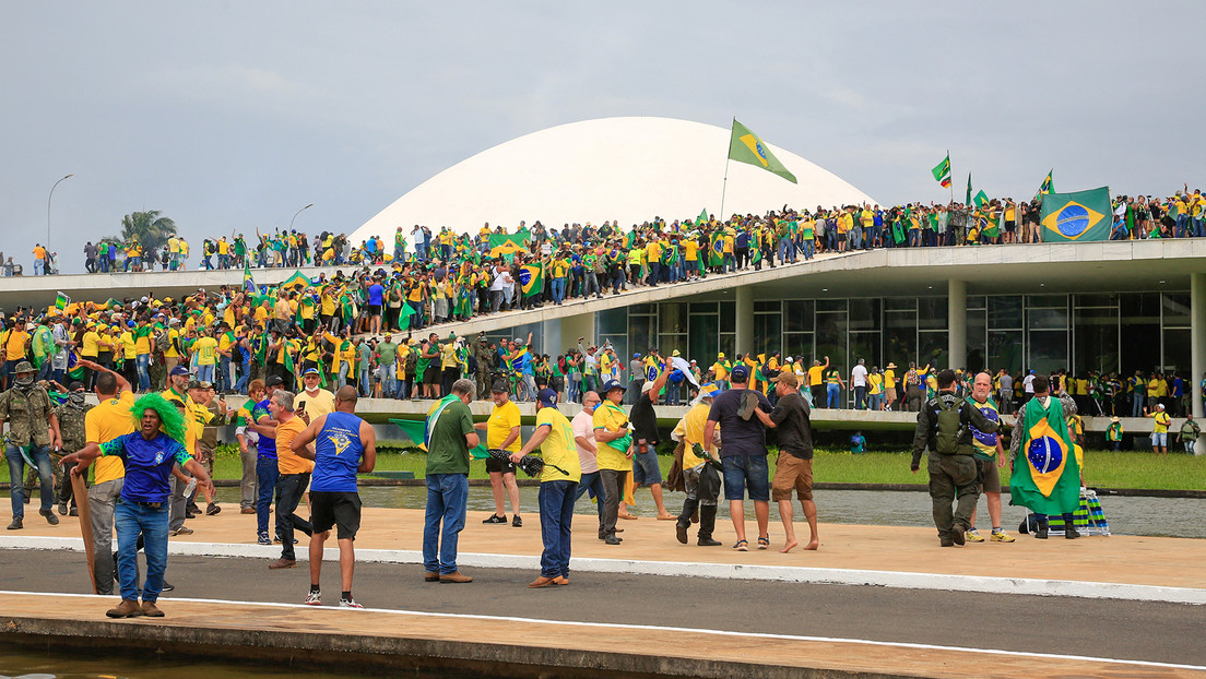 Supervisor dice que Meta se equivocó al no eliminar videos que incitaban a los ataques en Brasilia