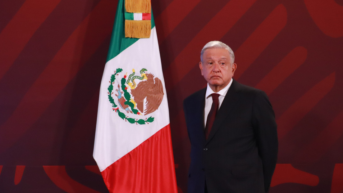 López Obrador lamenta ejecución de Hipólito Mora y la considera resabio del 'narcoestado' de Calderón