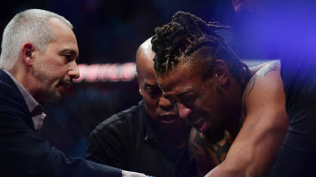 Greg Hardy, expeleador de artes marciales mixtas y exjugador profesional de fútbol americano de la NFL