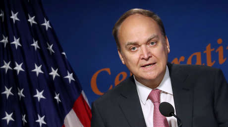 Embajador ruso en Washington: EE.UU. debe pagar la reconstrucción de Ucrania