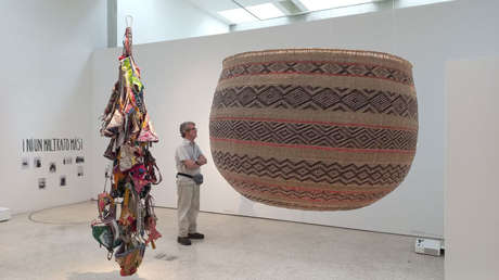 Tejer día y noche: La líder indígena venezolana que ganó un concurso de arte con una cesta ye'kuana