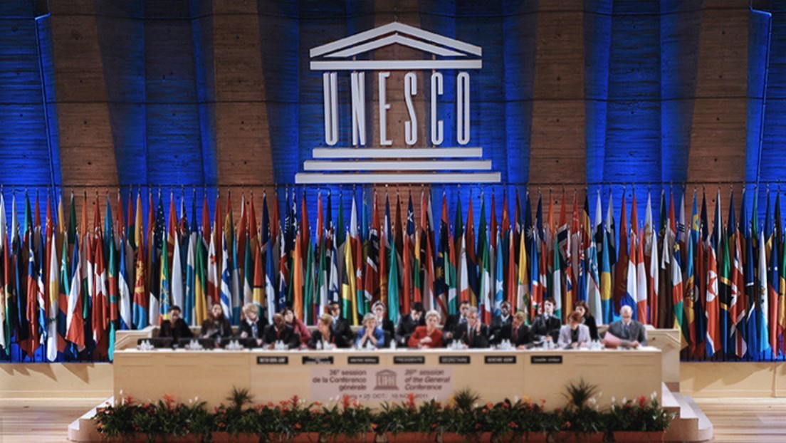 China insta a EE.UU. a no crear confrontación y división tras su regreso a la Unesco