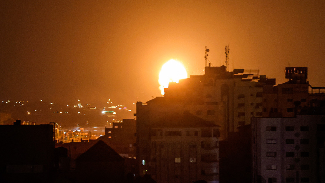 Israel lanza ataques a la Franja de Gaza en respuesta a cohetes disparados desde el enclave