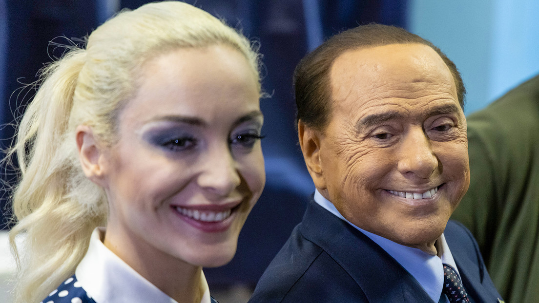 Berlusconi deja más de 100 millones de dólares a su pareja de 33 años