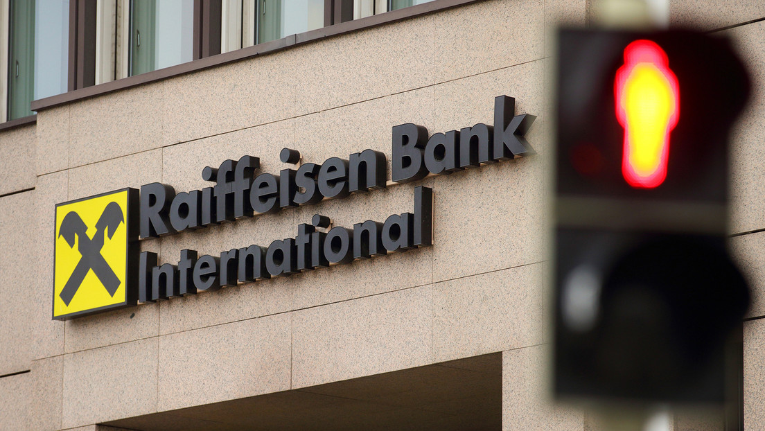 Reuters: Raiffeisen Bank aplaza su salida de Rusia