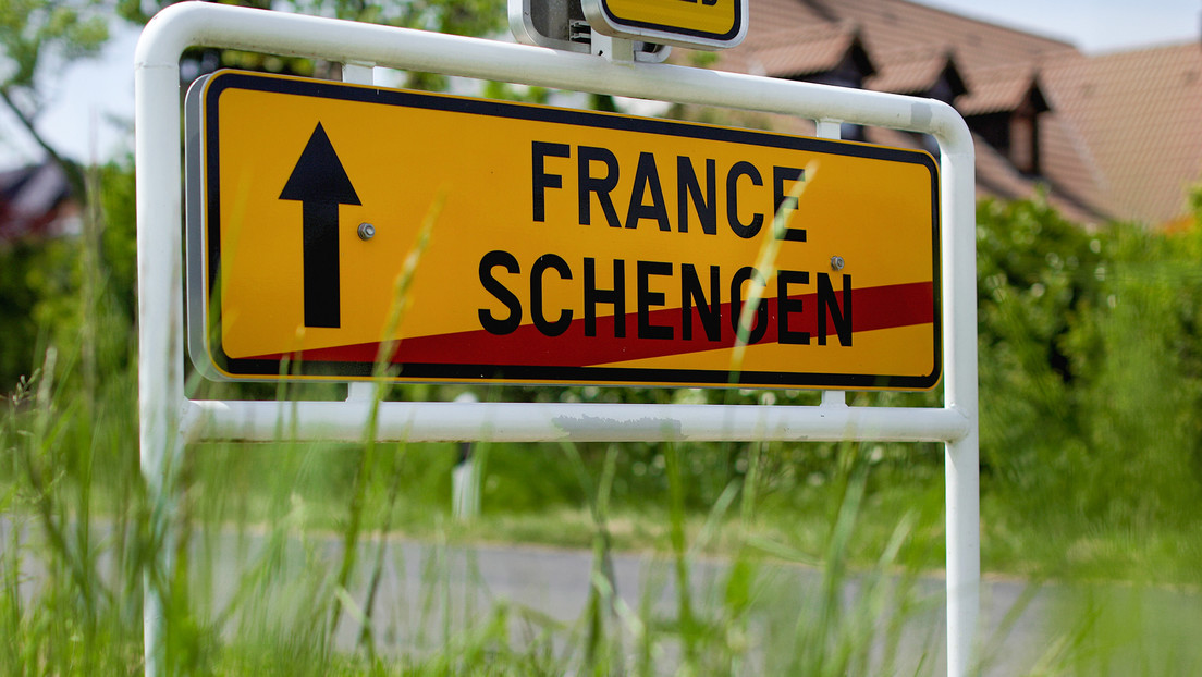Diputado francés propone abandonar el espacio Schengen para detener la "guerra de guerrillas"