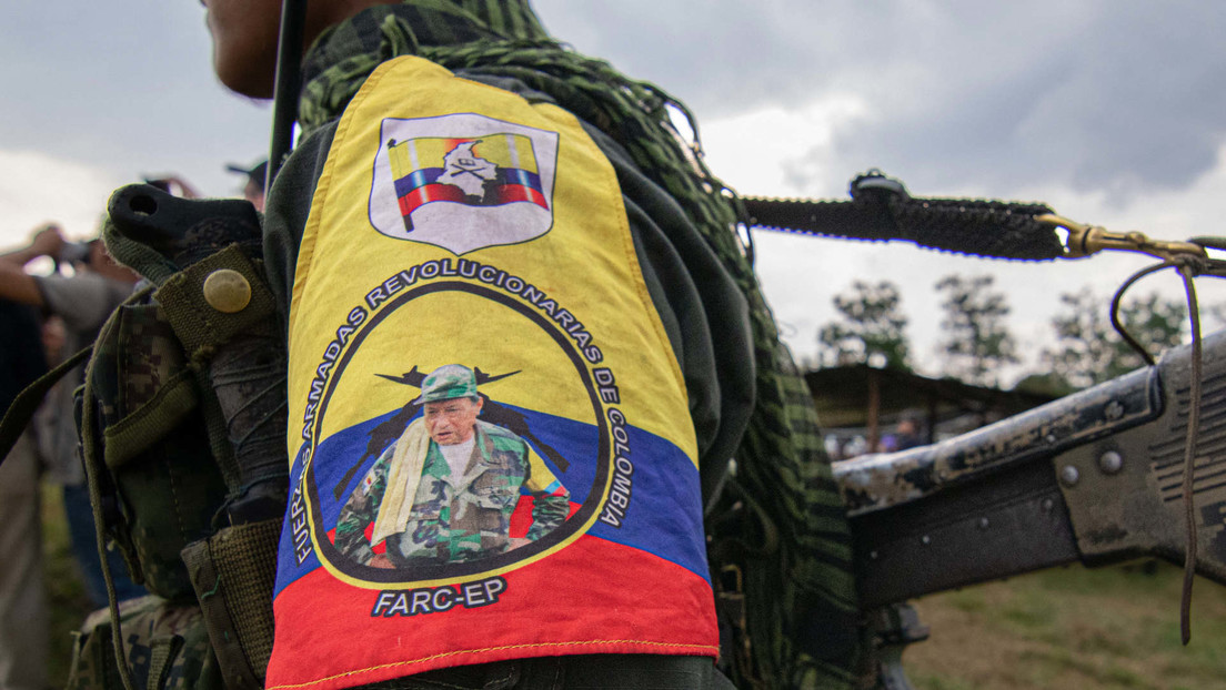 Imputan por crímenes de guerra a 10 exguerrilleros de las FARC en Colombia