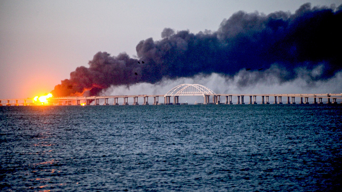 Ministerio de Defensa ucraniano admite la autoría del atentado contra el puente de Crimea