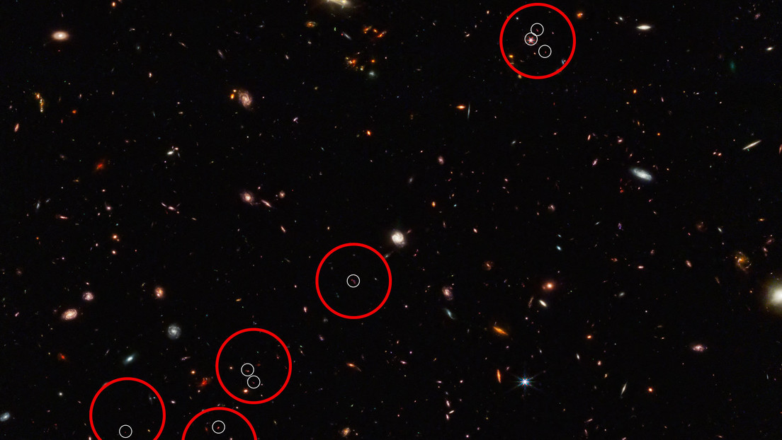 El James Webb descubre el primer hilo de antiguas galaxias que forman parte de una "telaraña cósmica"