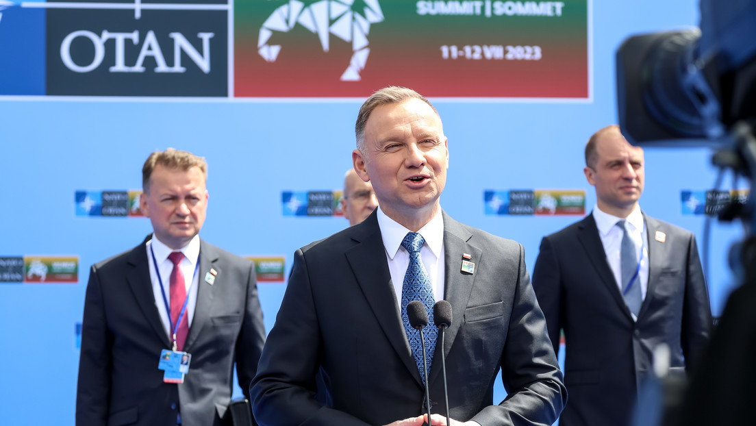 La OTAN planea desplegar unos 100.000 soldados en Polonia en caso de ataque, dice el presidente