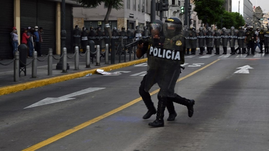 "¿Queremos más personas en luto?": Gobierno de Perú criminaliza las protestas