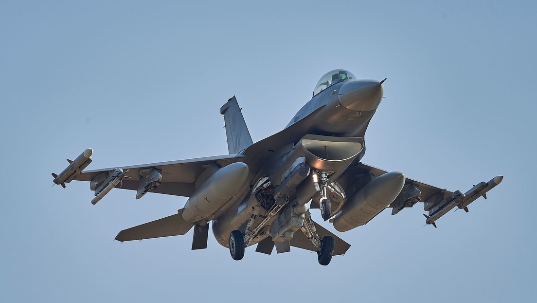 La OTAN pone fecha al inicio del entrenamiento de militares ucranianos para pilotar F-16