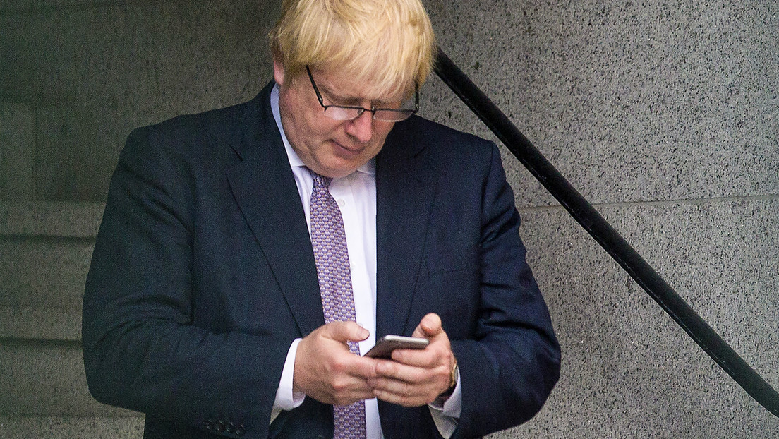 The Times: Boris Johnson no puede entregar los WhatsApps para una investigación porque no recuerda la contraseña de su iPhone