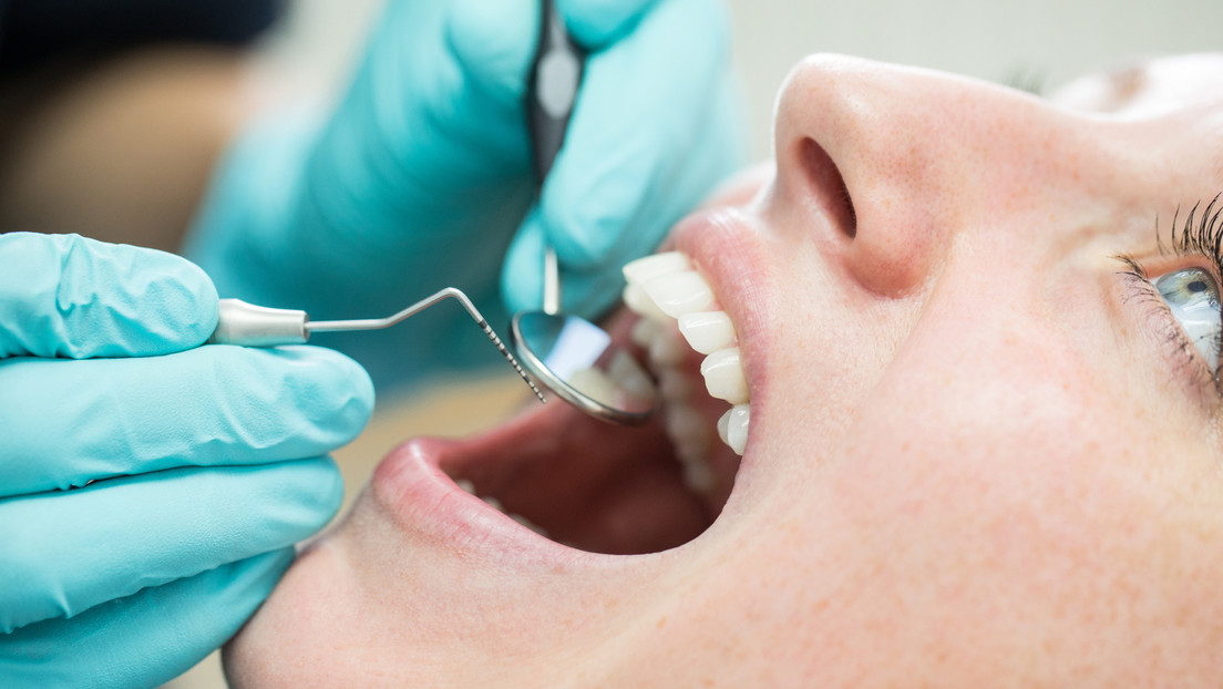 Británicos se extraen dientes a sí mismos con alicates por la crisis de servicios odontológicos