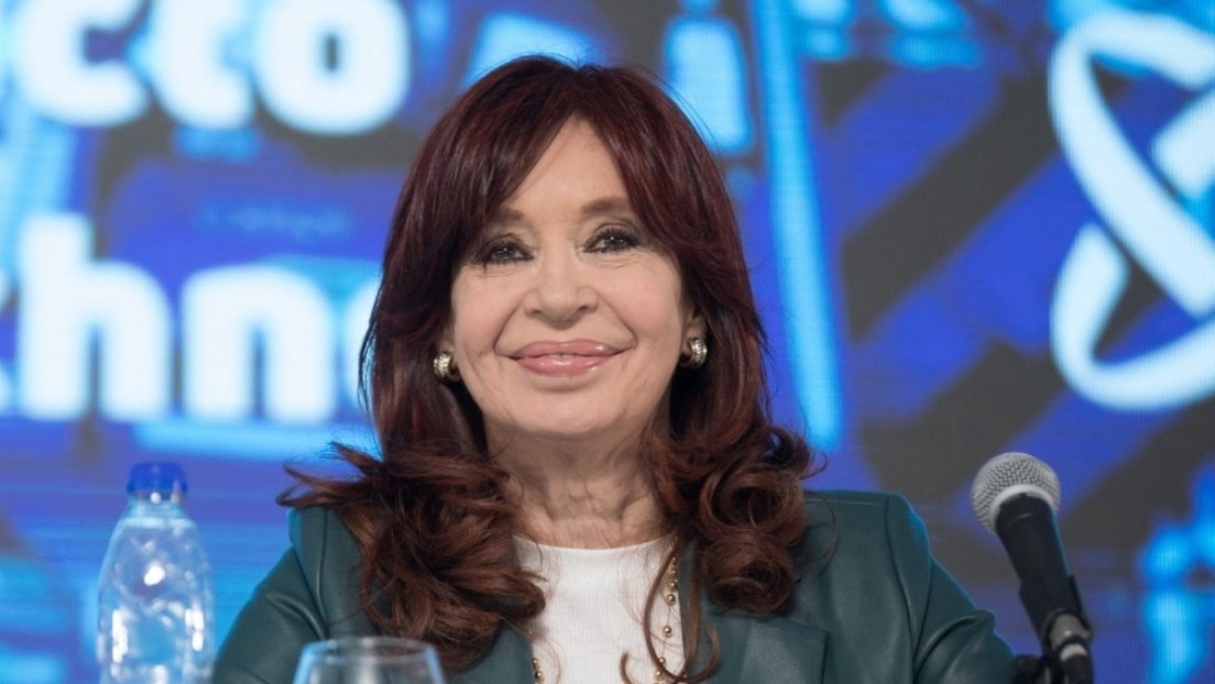 Cristina Fernández llama al FMI a hacerse cargo del "desmanejo" de la anterior directora