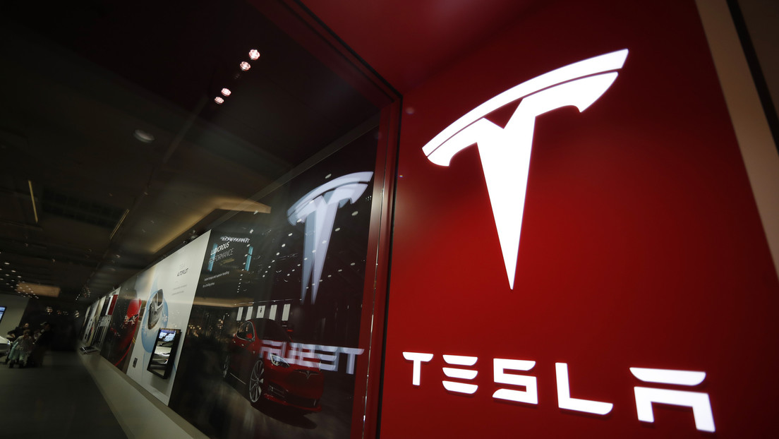 Directivos de Tesla devolverán 735 millones de dólares para resolver demanda de accionistas