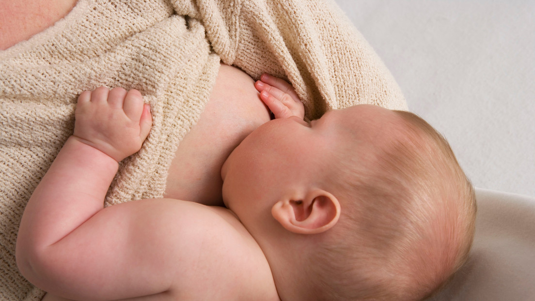 Encuentran 25 tipos de sustancias químicas tóxicas en la leche materna de mujeres en EE.UU.