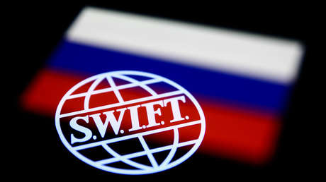 FT: La UE estudia reconectar un banco ruso al SWIFT para prorrogar el acuerdo de granos