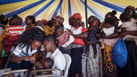 Doce países africanos recibirán la primera vacuna del mundo contra la malaria