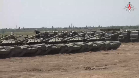 Ministro de Defensa ruso supervisa el entrenamiento de los soldados contratados (VIDEO)