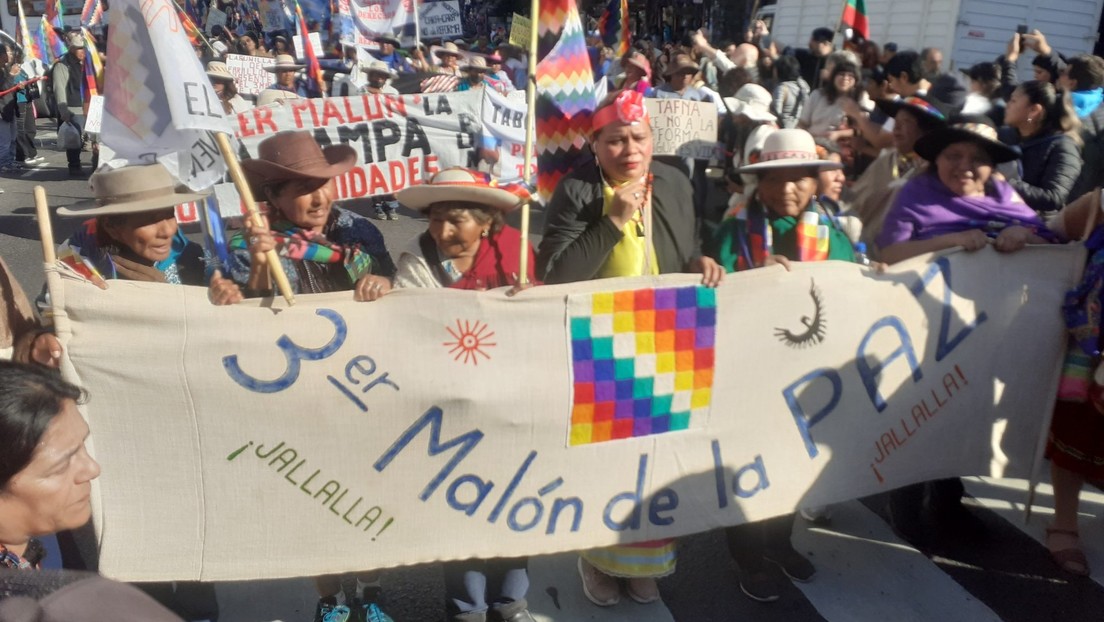 Pueblos indígenas marchan en la capital argentina contra reforma constitucional impuesta en Jujuy